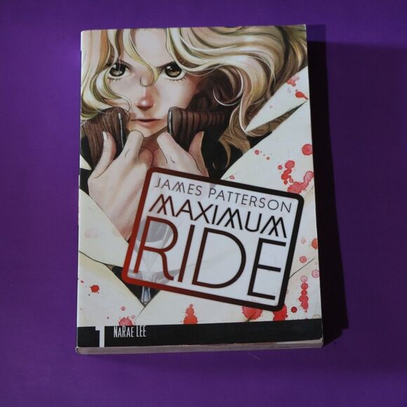 Maximum Ride Vol. 1 Manga - Picture 1 of 2
